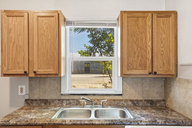 Building Photo - 207 N Santa Fe Ave