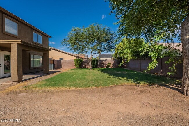 Building Photo - 15885 W Apache St