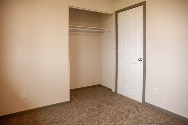 Building Photo - Amazing 3bed 2 bath home in the heart of Bonanza.