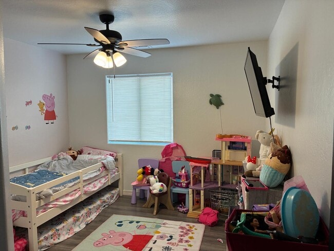 Building Photo - 9226 N 182nd Dr