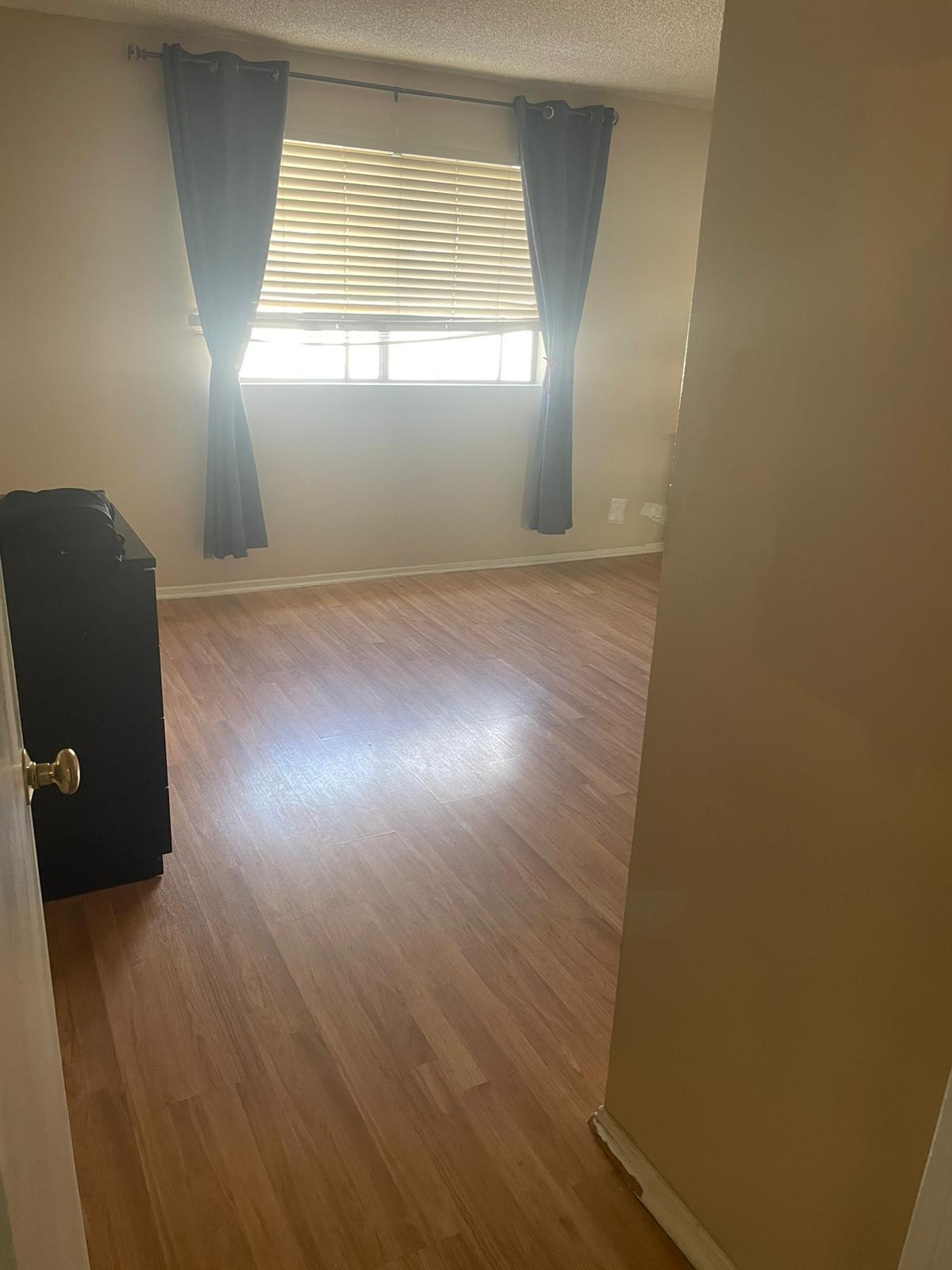 Building Photo - 5403 Newcastle Ave