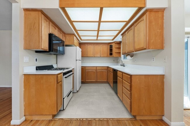 Building Photo - 1231 Evilo St