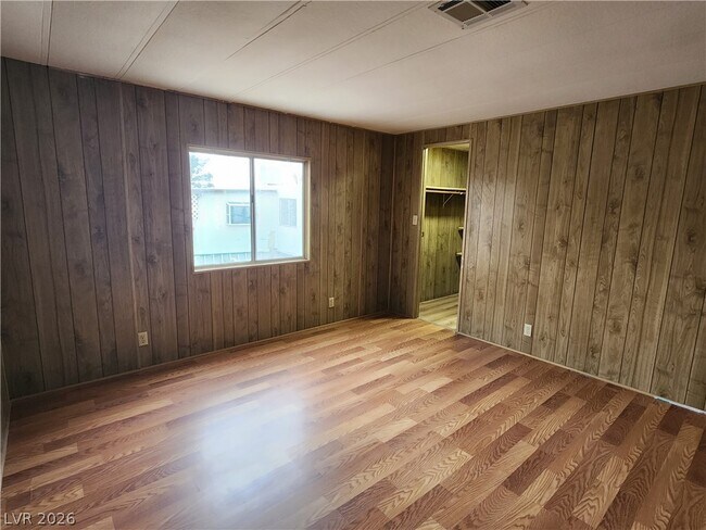 Building Photo - 1111 Hardy Ln