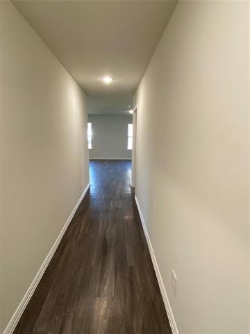 Building Photo - 104 Holiday Dr