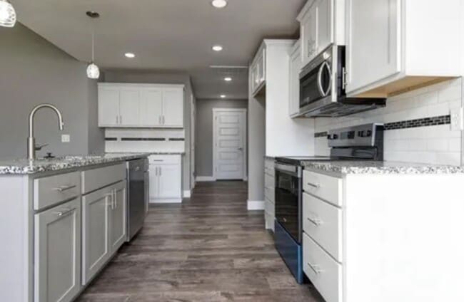 Building Photo - BRAND NEW 4 bedroom house in SW Springfield!