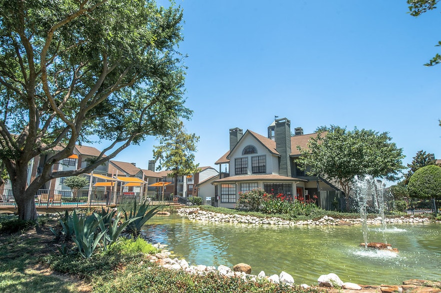 Crystal Falls Houston, TX Apartment Finder