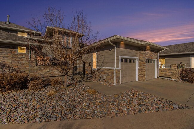 Building Photo - 5650 W Quincy Ave