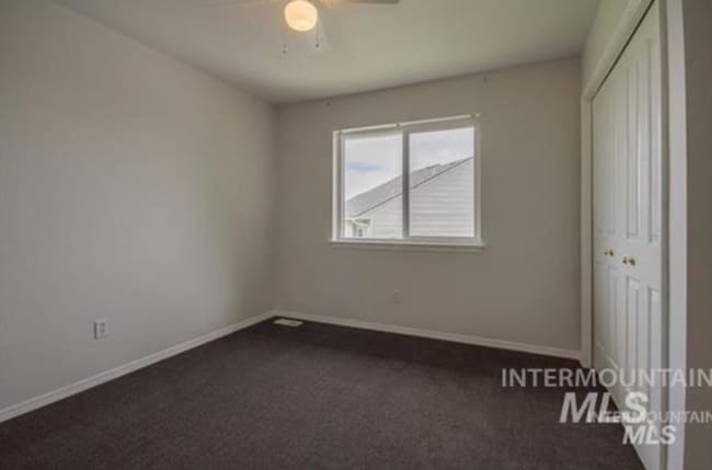 Building Photo - Townhome Columbia Village – Close to Everything Boise Offers