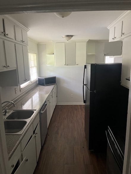 Building Photo - 116 Herty Dr