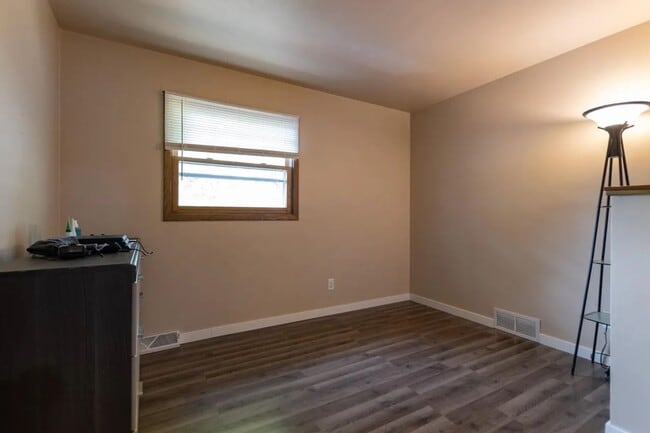 Building Photo - Click the “Apply Now” button or email wapmrentals@gmail.com for a prompt response.