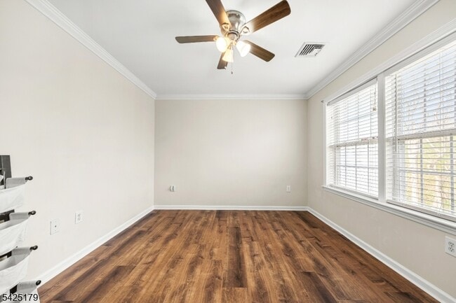 Building Photo - 112 Peapack Rd