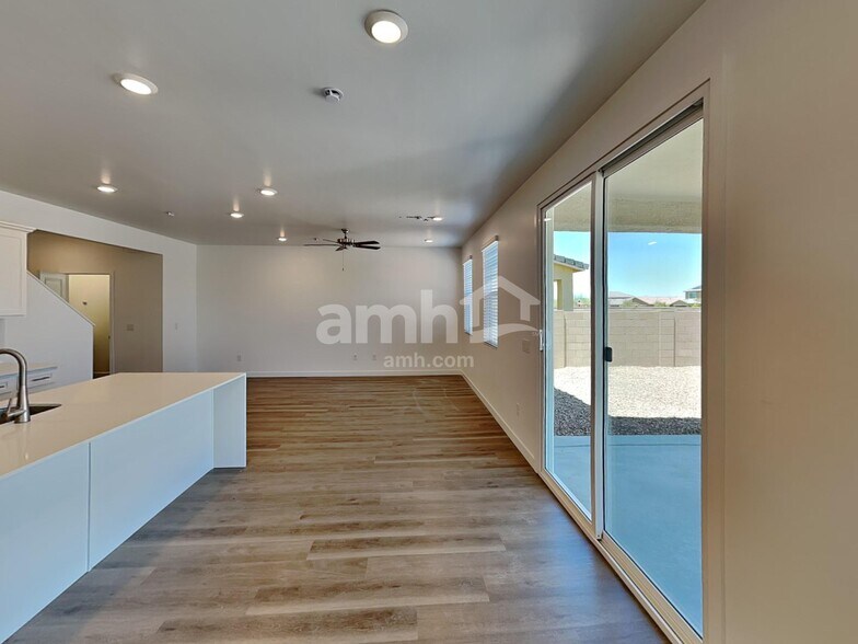 Building Photo - 6513 E Paseo Alga