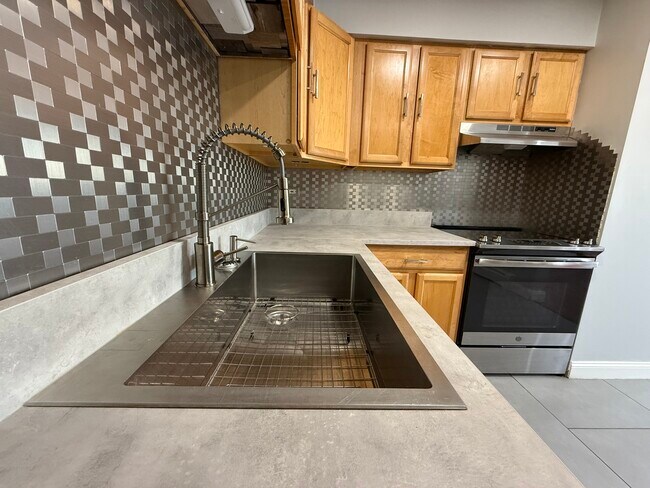 Building Photo - 1101 Harlem Ave