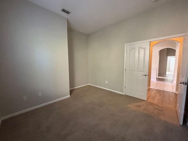 Building Photo - 9337 Oreo Ranch Cir