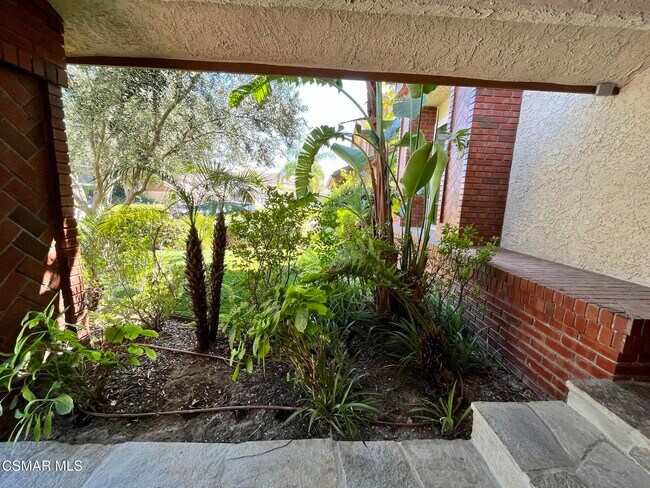 Building Photo - 29160 Oakpath Dr