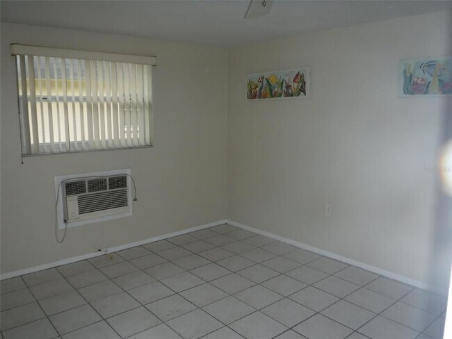 Building Photo - 5015 Allner St