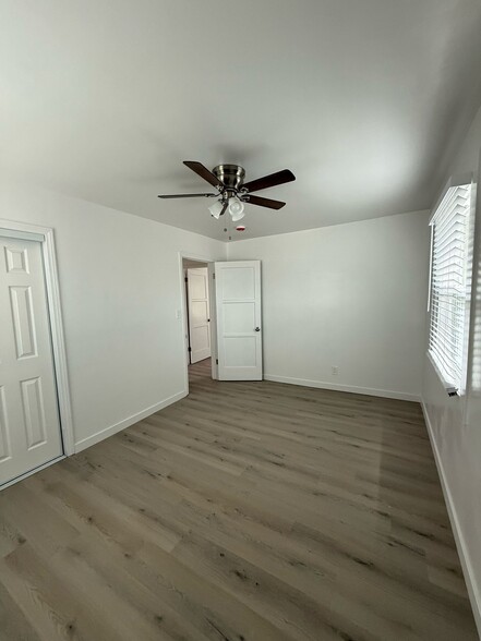 Building Photo - 10408 Edison Way