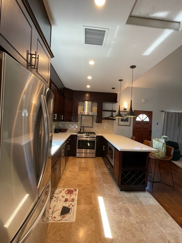 Building Photo - 1949 Parnell Ave