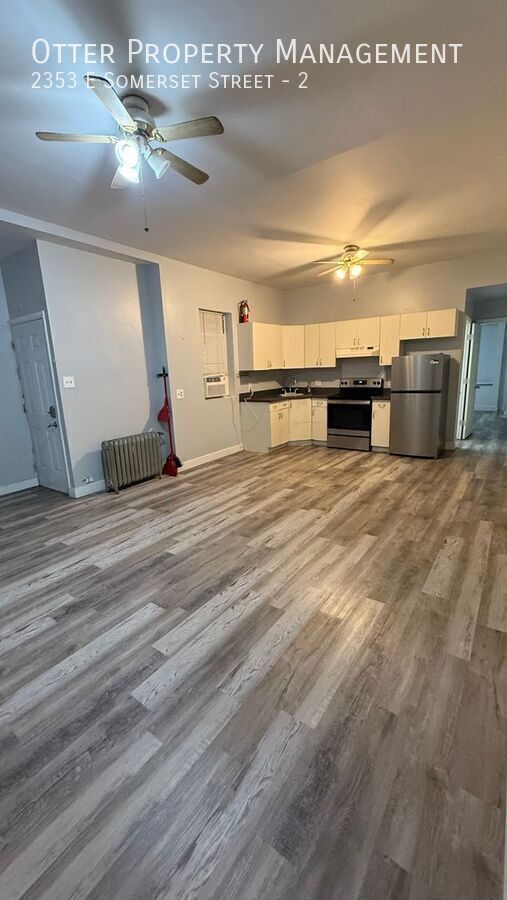 Building Photo - 2353 E Somerset St