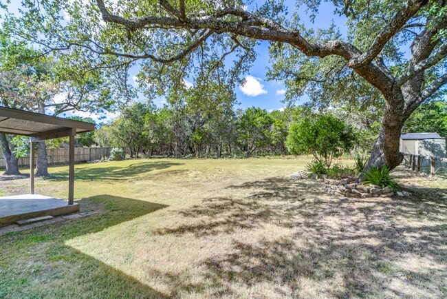 Building Photo - 218 Skyview Dr