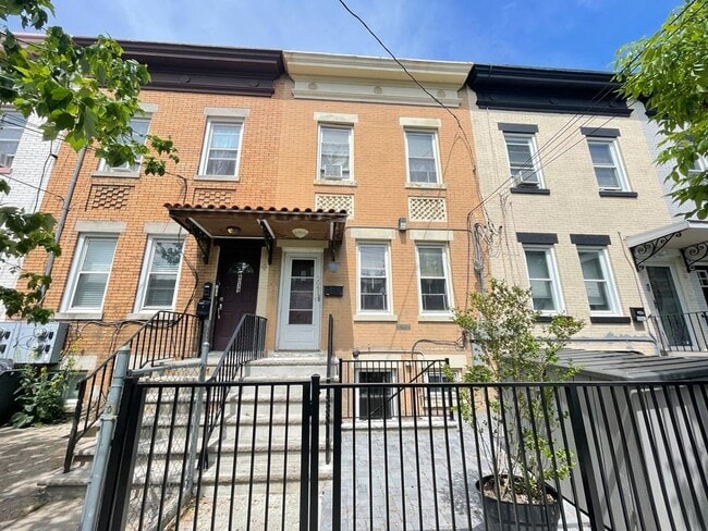Building Photo - 6041 Palisade Ave