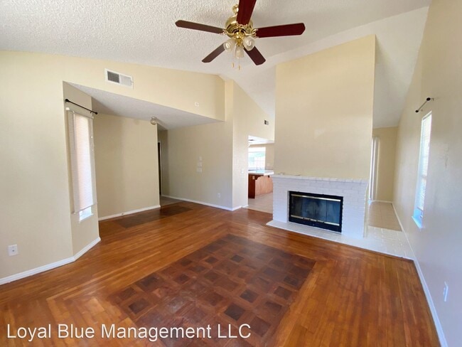 Building Photo - 3 br, 2 bath House - 802 West Avenue H2