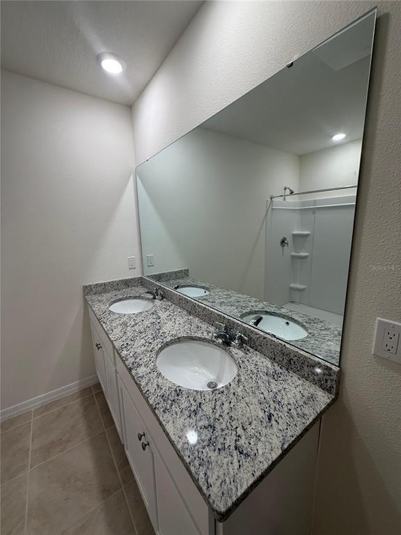 Building Photo - 2109 Doe Run Dr
