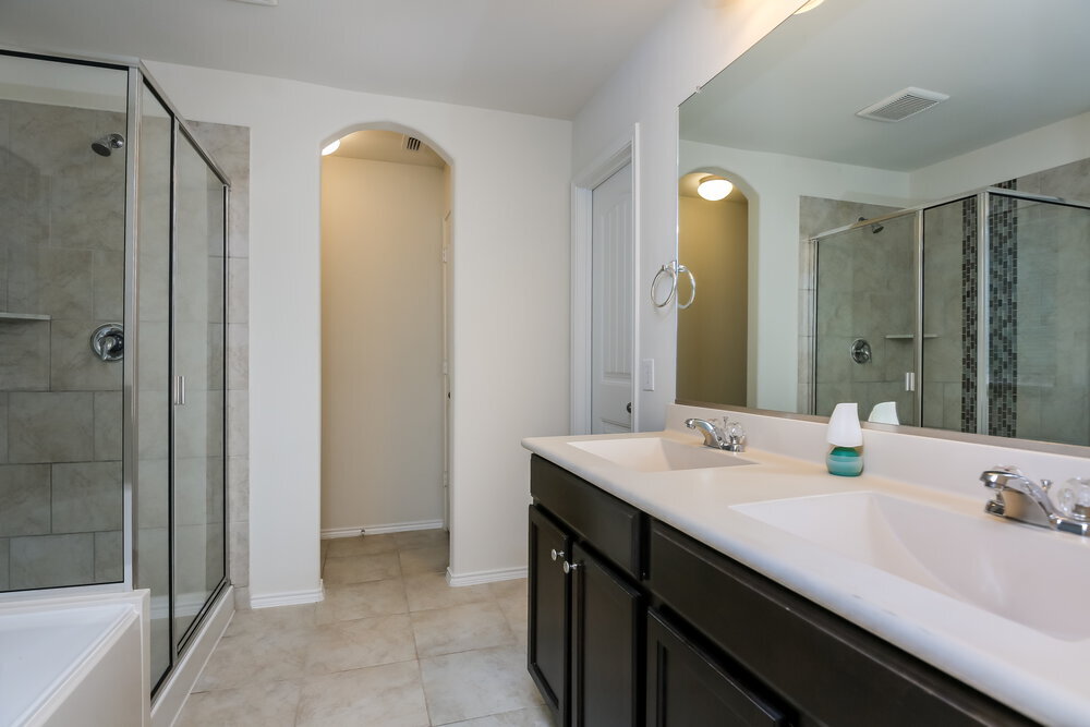 Building Photo - 625 Saguaro Dr