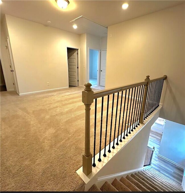 Building Photo - 1225 Elowen Dr