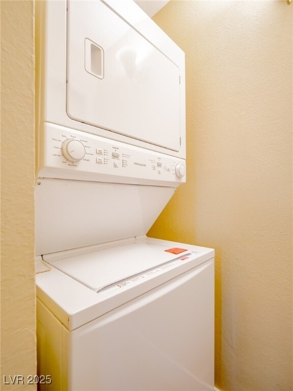 Building Photo - 6217 Burgundy Way