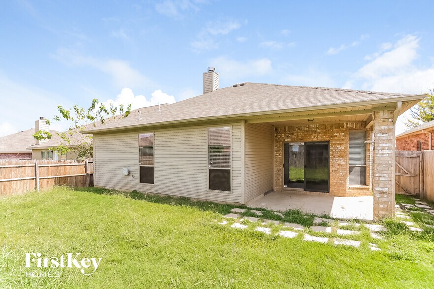 Building Photo - 14413 Artesia Ct
