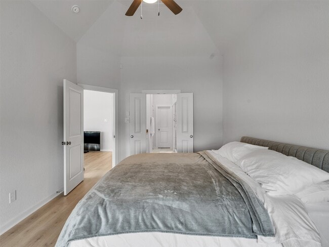 Building Photo - 19707 Curved Steel Dr