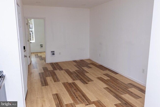 Building Photo - 2843 N 13th St