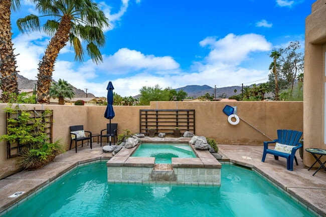 Building Photo - 53845 Avenida Alvarado