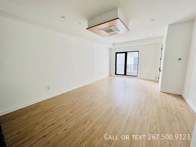 Building Photo - 1306 N Front-2F