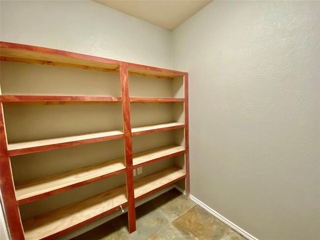 Building Photo - 5524 Kleberg Trail