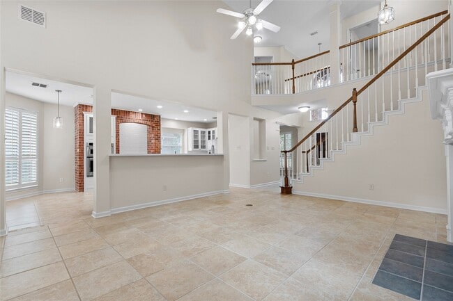 Building Photo - 11403 Lakewood Cove
