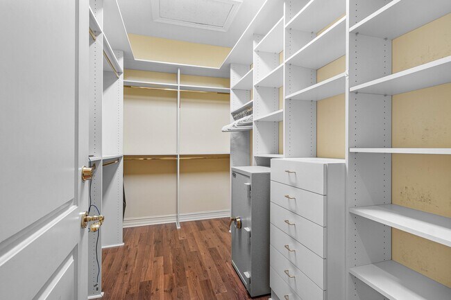 Building Photo - 128 Grand Palm Way