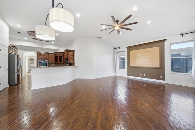 Building Photo - 19238 Climbing Aster Dr