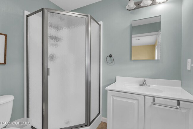 Building Photo - 111 7th Ave