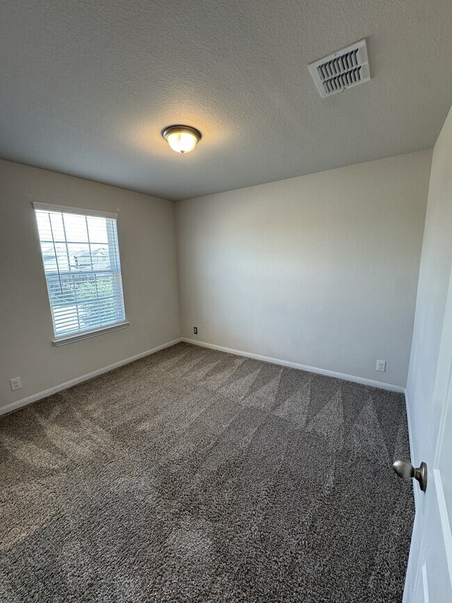 Building Photo - 7510 Boxing Elm