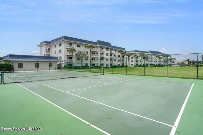 Building Photo - 2160 N Hwy A1A