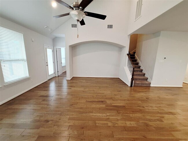 Building Photo - 5900 Bucine Cv