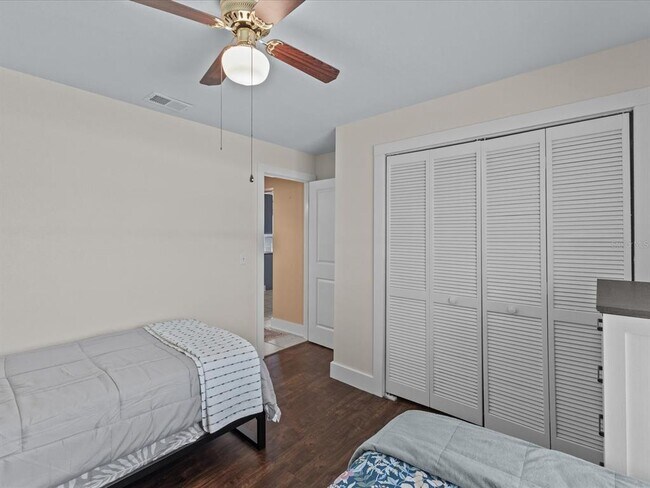 Building Photo - 226 Windward Way