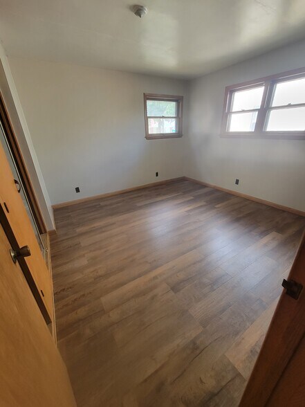 Building Photo - 5474 N 12th St