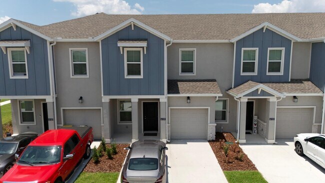 Primary Photo - 6159 Park Promenade Way