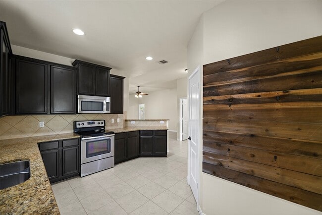 Building Photo - 20331 Penny Blume Dr