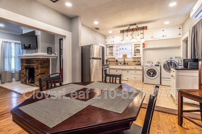 Building Photo - 721 E Euclid Ave