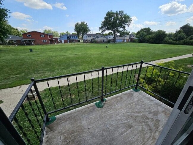 Building Photo - 243 S Durkin Dr