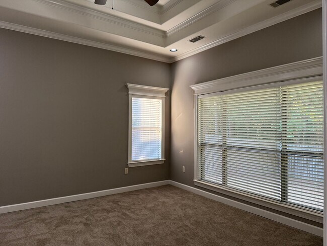 Building Photo - 3200 Mossy Creek Dr